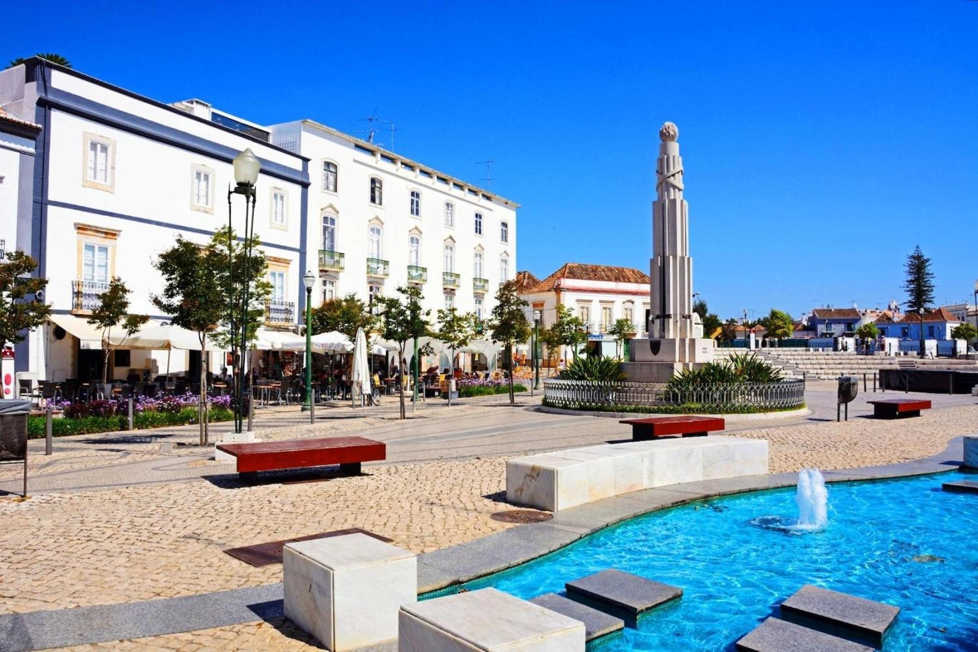 Executive Townhouse, Tavira Centre, Shared Pool Villa Exterior photo