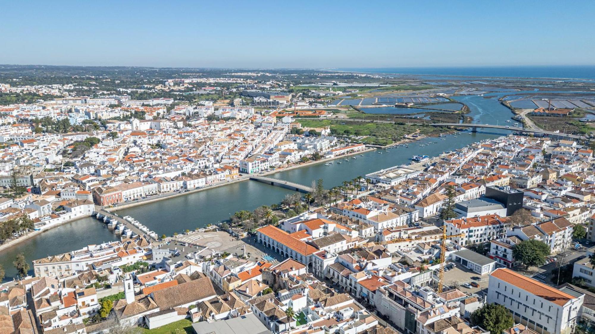 Executive Townhouse, Tavira Centre, Shared Pool Villa Exterior photo