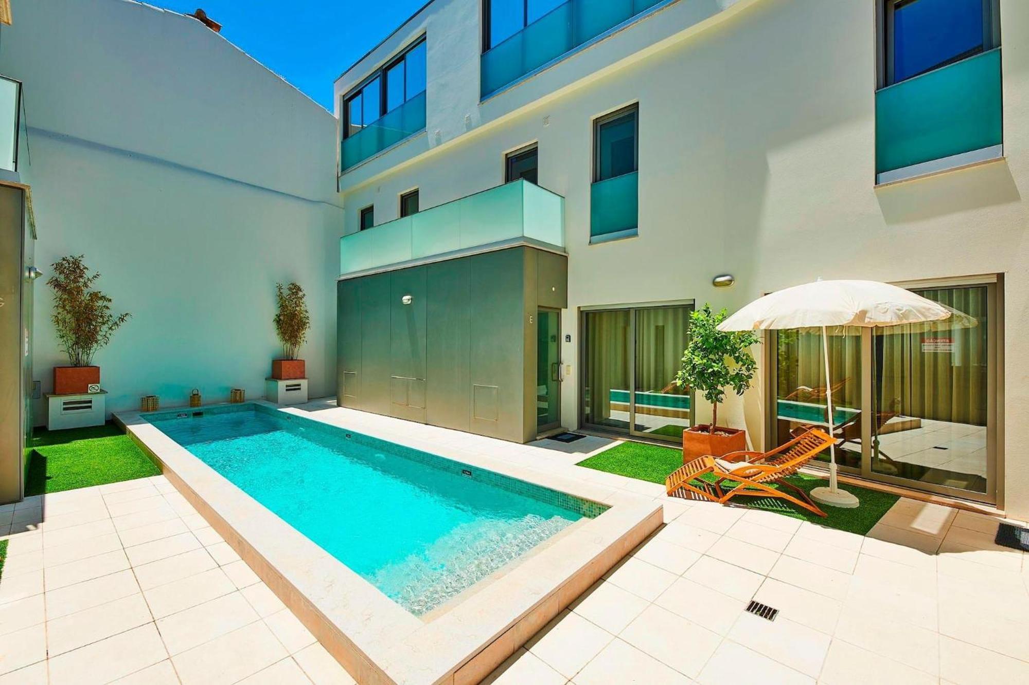 Executive Townhouse, Tavira Centre, Shared Pool Villa Exterior photo